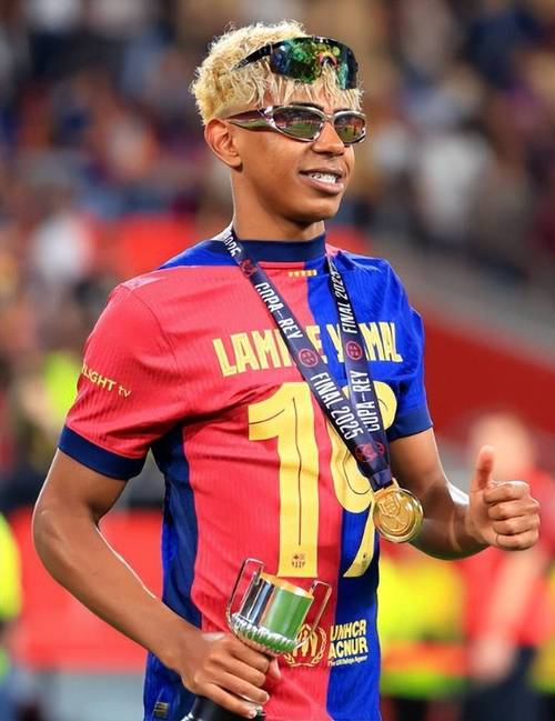 里弗斯：字母哥不会随队前往底特律，格林明天接受MRI检查（里弗斯：字母哥将不随队赴底特律，格林明日接受核磁共振检查）