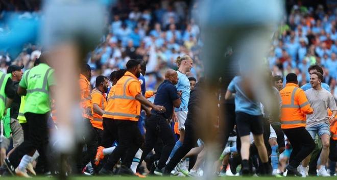 万项谈梅开二度：只能说运气比较好，赶上了这两个进球（万项自评双响：运气成分更多，恰好把握住两次破门）