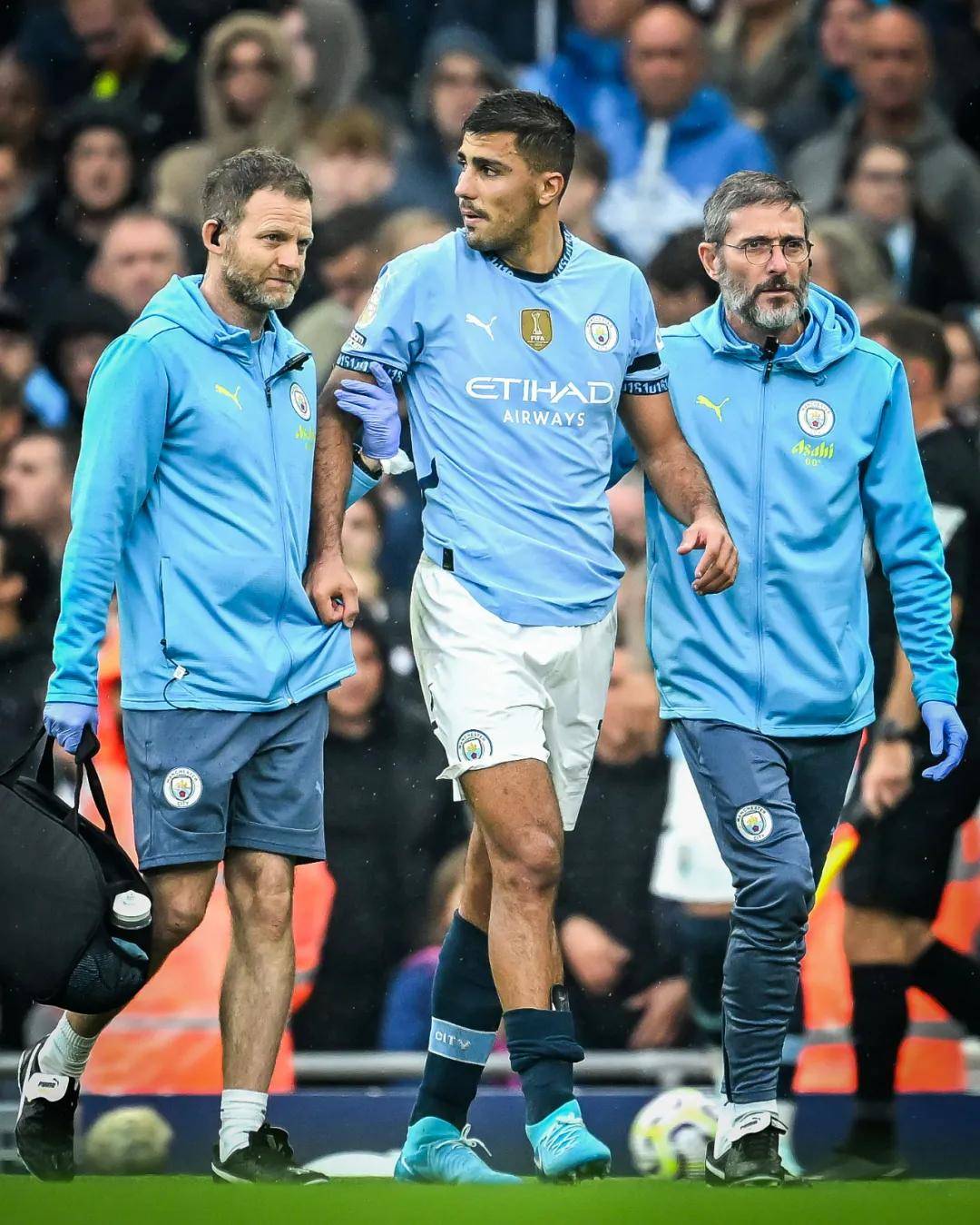 凯恩59分钟每球领跑五大联赛效率榜（凯恩59分钟进一球，效率称霸五大联赛）