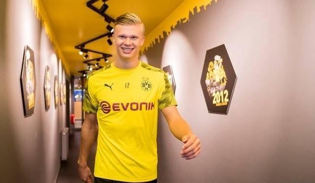 中甲大结局：辽宁铁人与重庆铜梁龙升入中超，广州豹冲超失败（中甲收官：辽宁铁人、重庆铜梁龙挺进中超，广州豹冲超折戟）