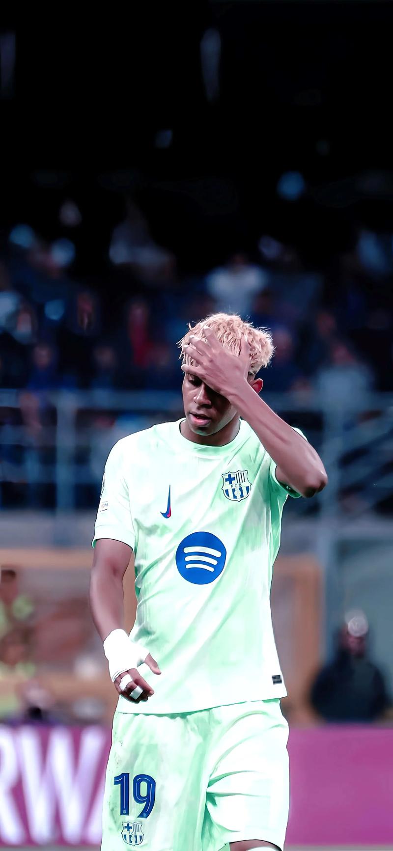 NBA半场：巴恩斯14分，马刺77-57领先鹈鹕（NBA半场战报：巴恩斯砍下14分，马刺77-57暂领先鹈鹕）