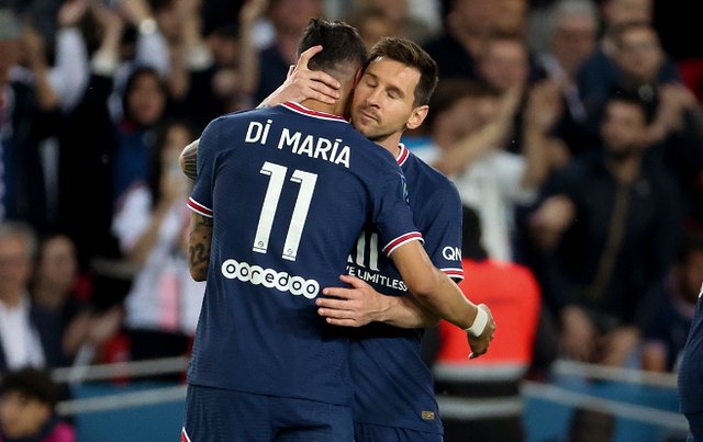 美记：尼克斯对字母哥的报价一直围绕唐斯，但雄鹿不感兴趣（美记：尼克斯围绕唐斯报价字母哥，雄鹿无意接受）