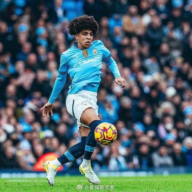 迪马济奥：莫拉塔与国米比赛中内收肌受伤，将至少缺阵一个月（迪马济奥：莫拉塔战国米内收肌受伤，预计至少休战一个月）