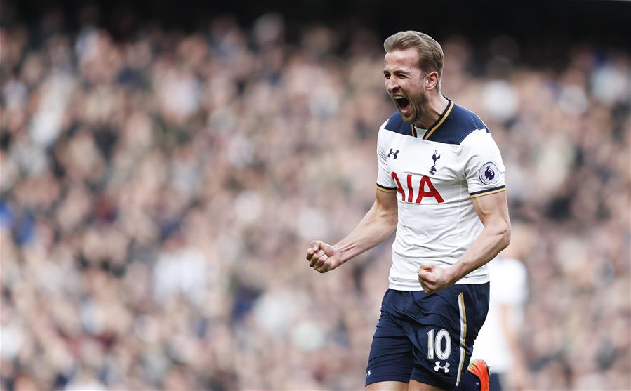 科利莫尔：在利物浦永远是俱乐部至上，萨拉赫不是梅西或C罗（科利莫尔：利物浦始终以俱乐部为先，萨拉赫并非梅西或C罗）