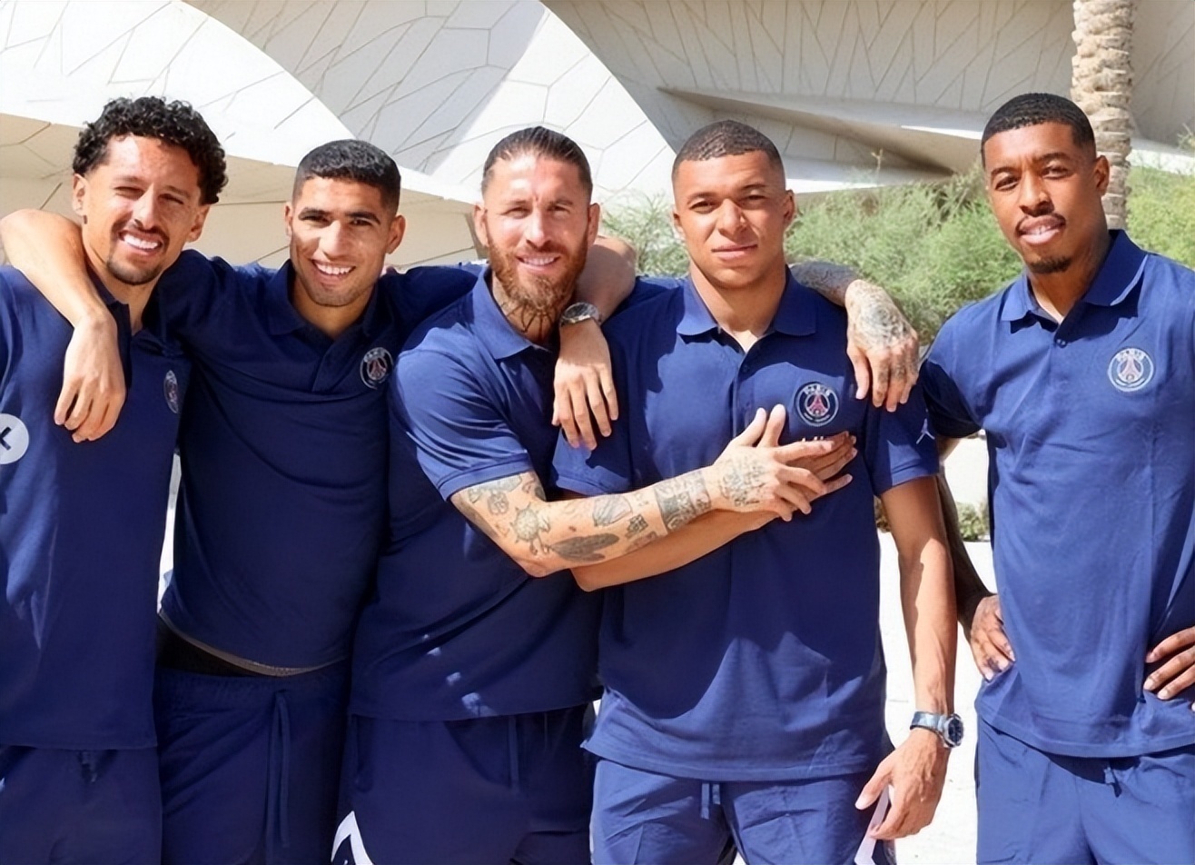 跟队记者：邓弗里斯因脚踝受伤可能缺阵至12月中旬左右（队记：邓弗里斯脚踝伤势或将缺席至12月中旬）