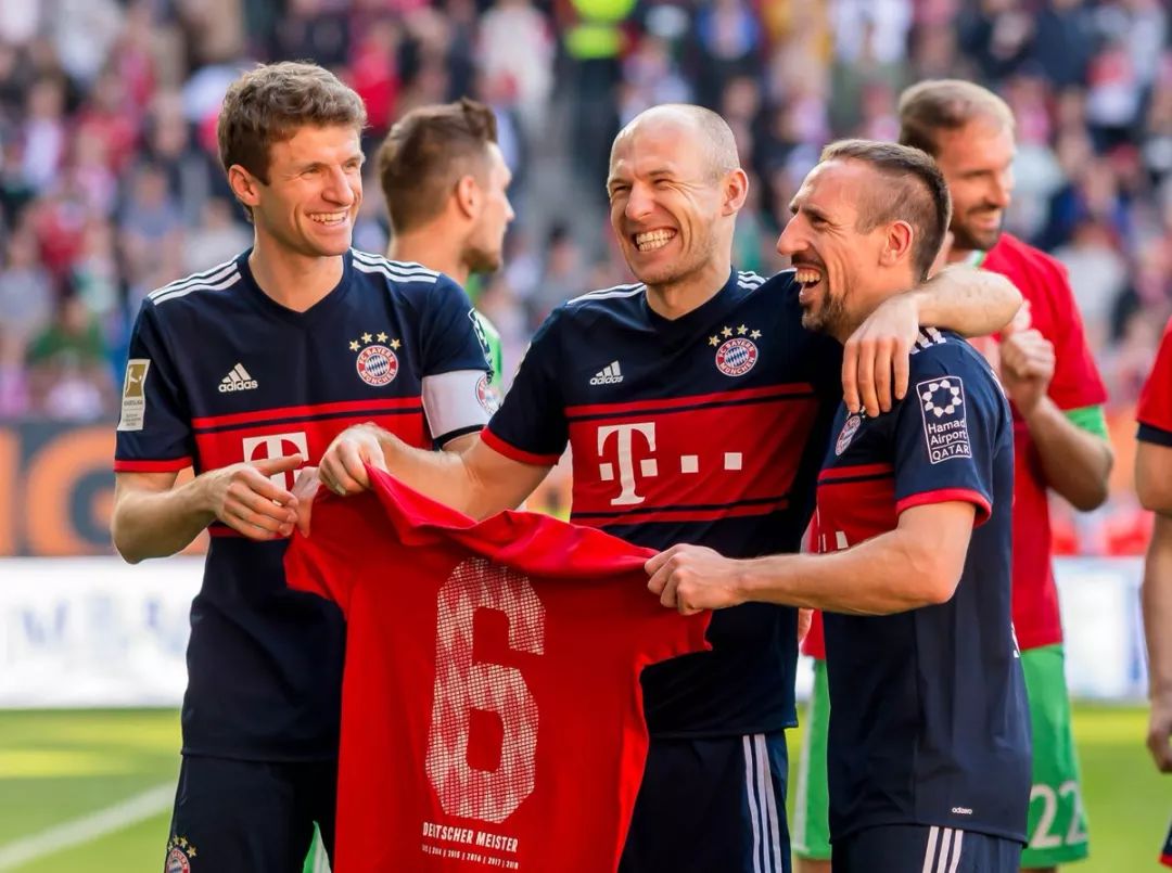 六台记者：不知道皇马在打什么，不如明天就请回穆里尼奥（六台记者质疑皇马踢法：不如明天就请穆里尼奥回归）